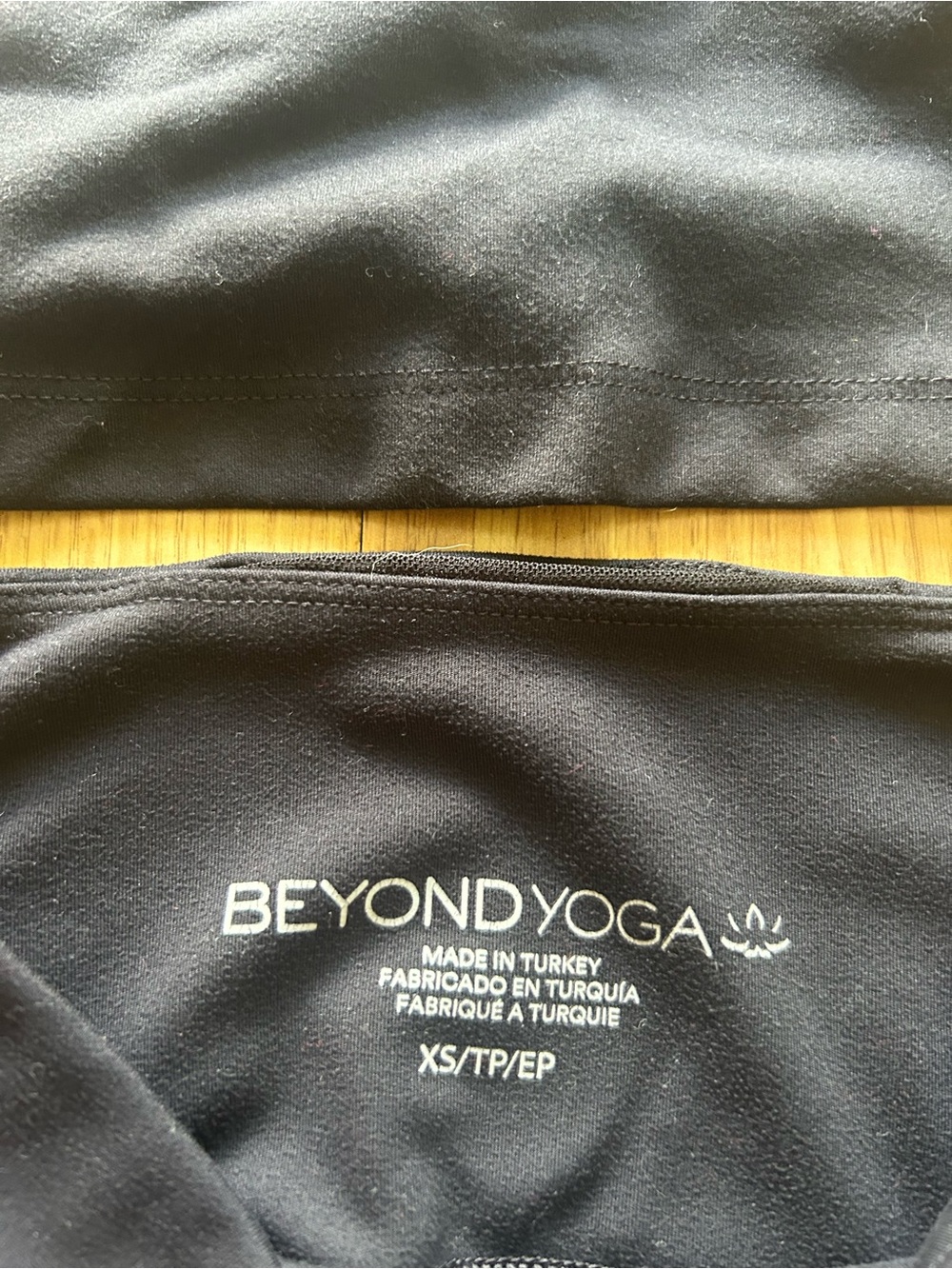 Beyond Yoga Set - Picture 6 of 7